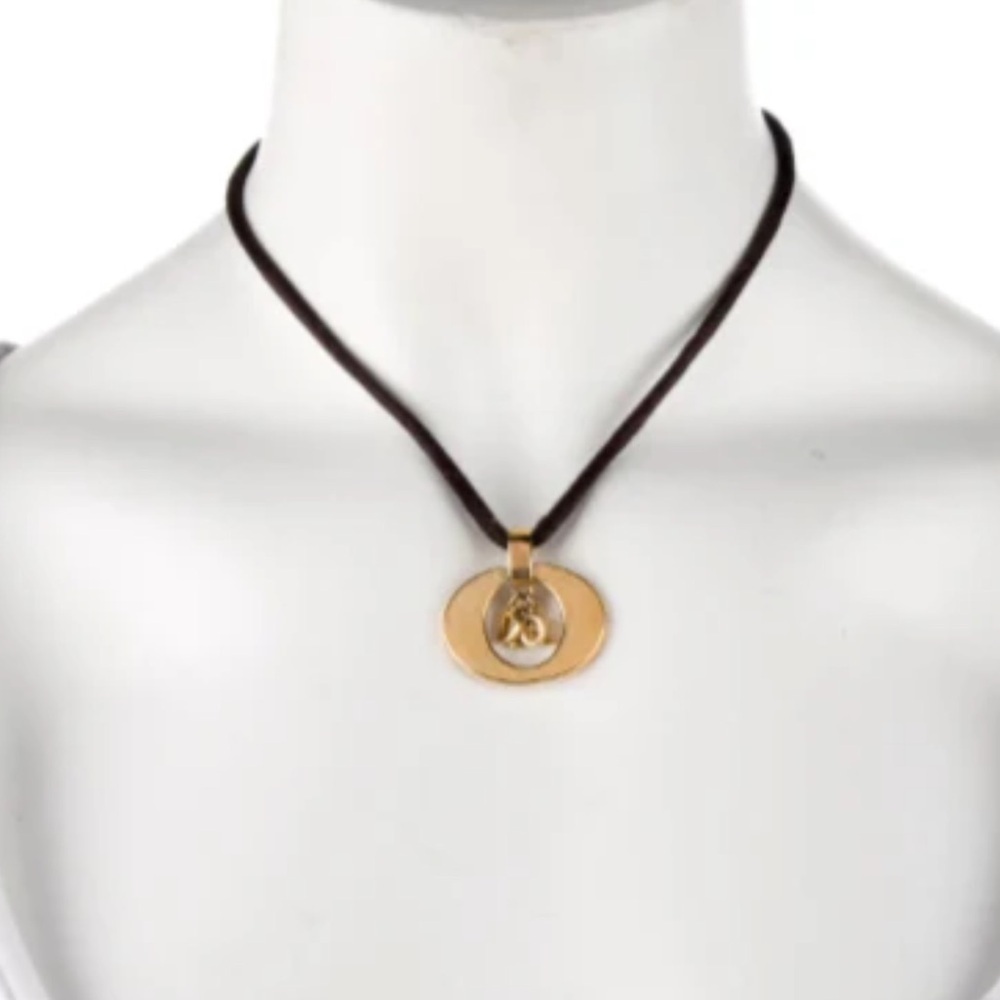 Dior Logo Pendant Choker - Picture 4 of 6